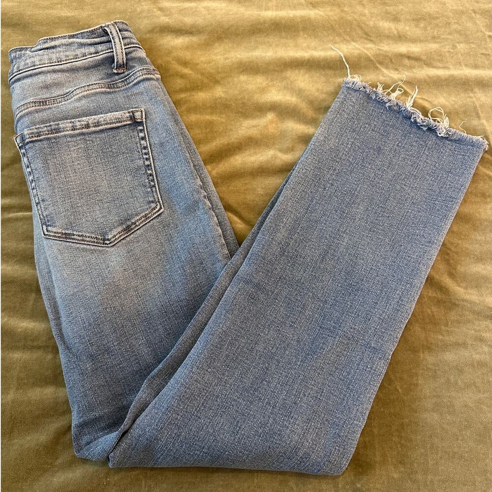 Flying Monkey Light Wash Cropped Ankle Jeans 26